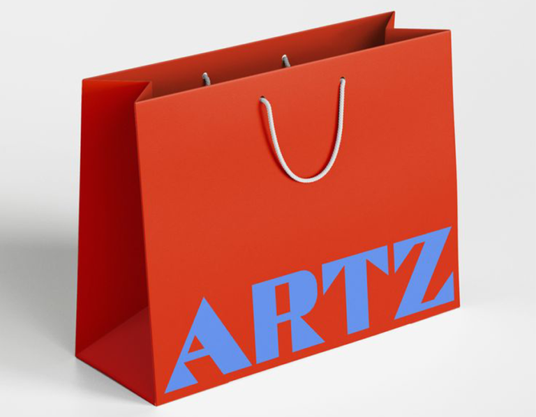 Premium paper bags for retail packaging in Malaysia